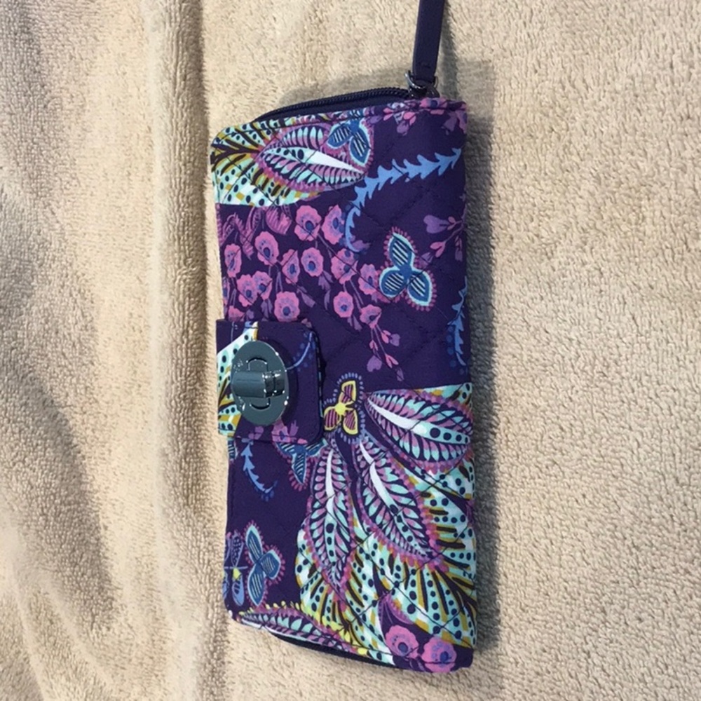 Vera Bradley turnlock wallet